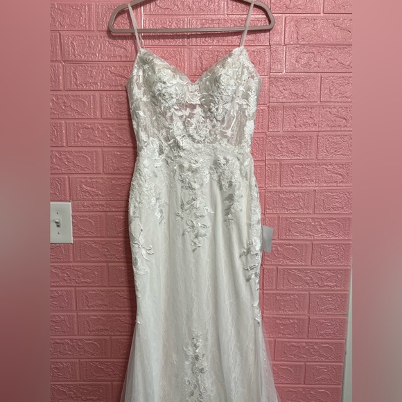 NWOT Lulu’s Bridal Everlasting Affection Lace Backless Mermaid Wedding Dress - Picture 3 of 16